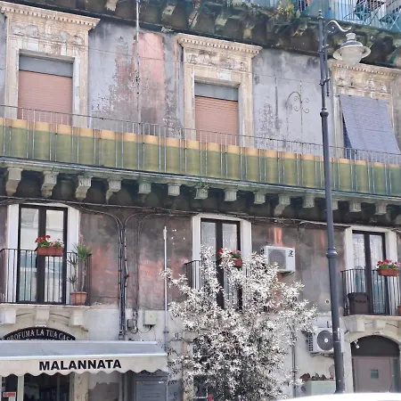 Apartment Tourist House La Castellana Catania